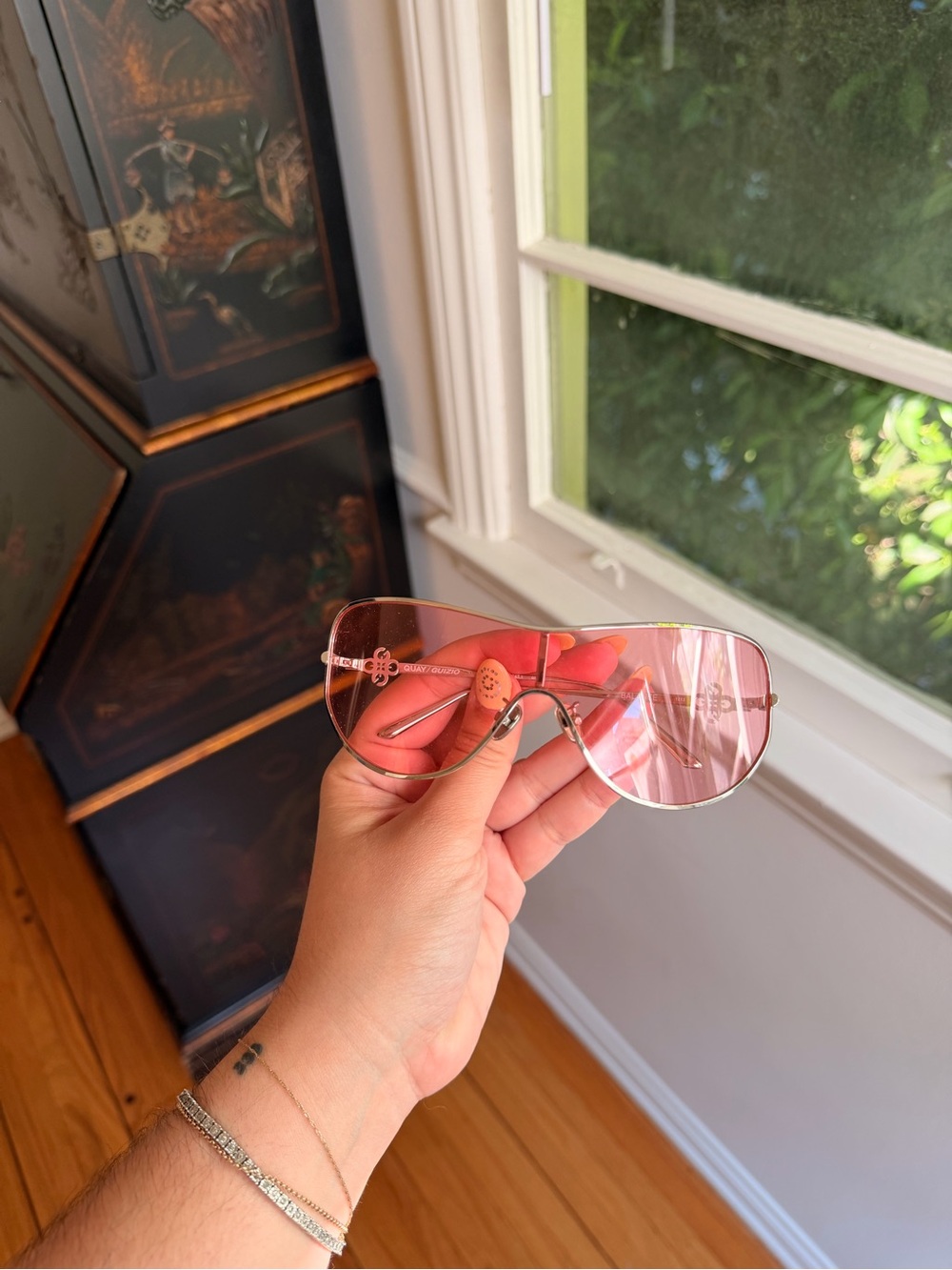 Guizio x Quay Oversized Shield Sunglasses - Women Accessories - Picture 3 of 6